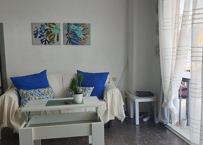 Fully-Equipped, Ideal Beach-Front Apartment